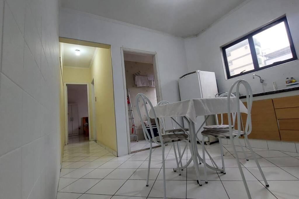 Guilhermina - Grande Apartamento Praia Grande (Santos)